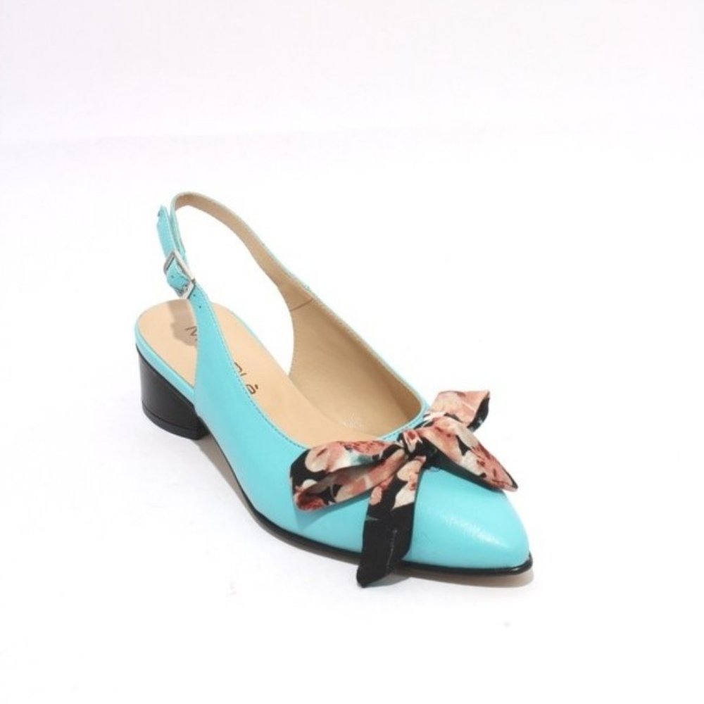 ITALIAN Aquamarine Leather Slingbacks Heel Sandals